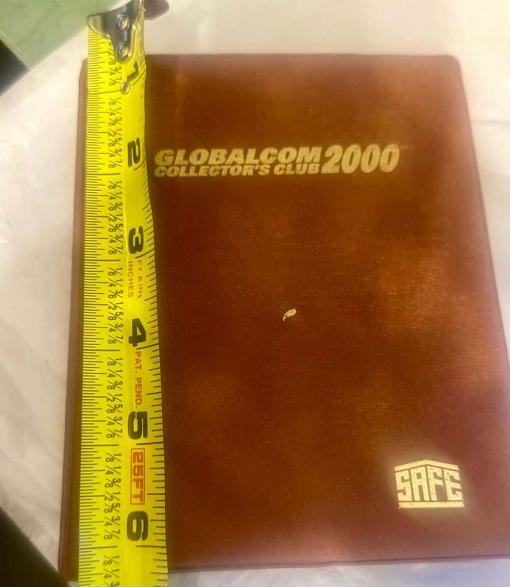 Globalcom 2000 Collector's Club Phone Card Binder Brown 20 cards